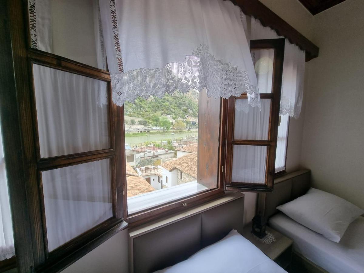 Romeo'S Guest House Berat Exterior foto